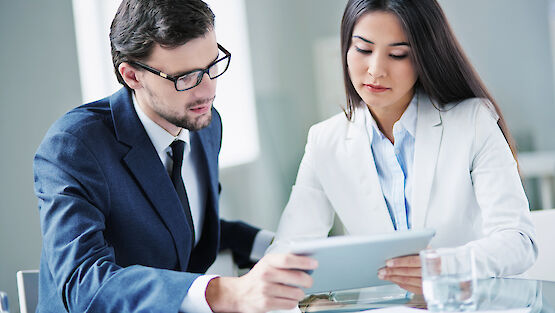 Bild zu Business Relations